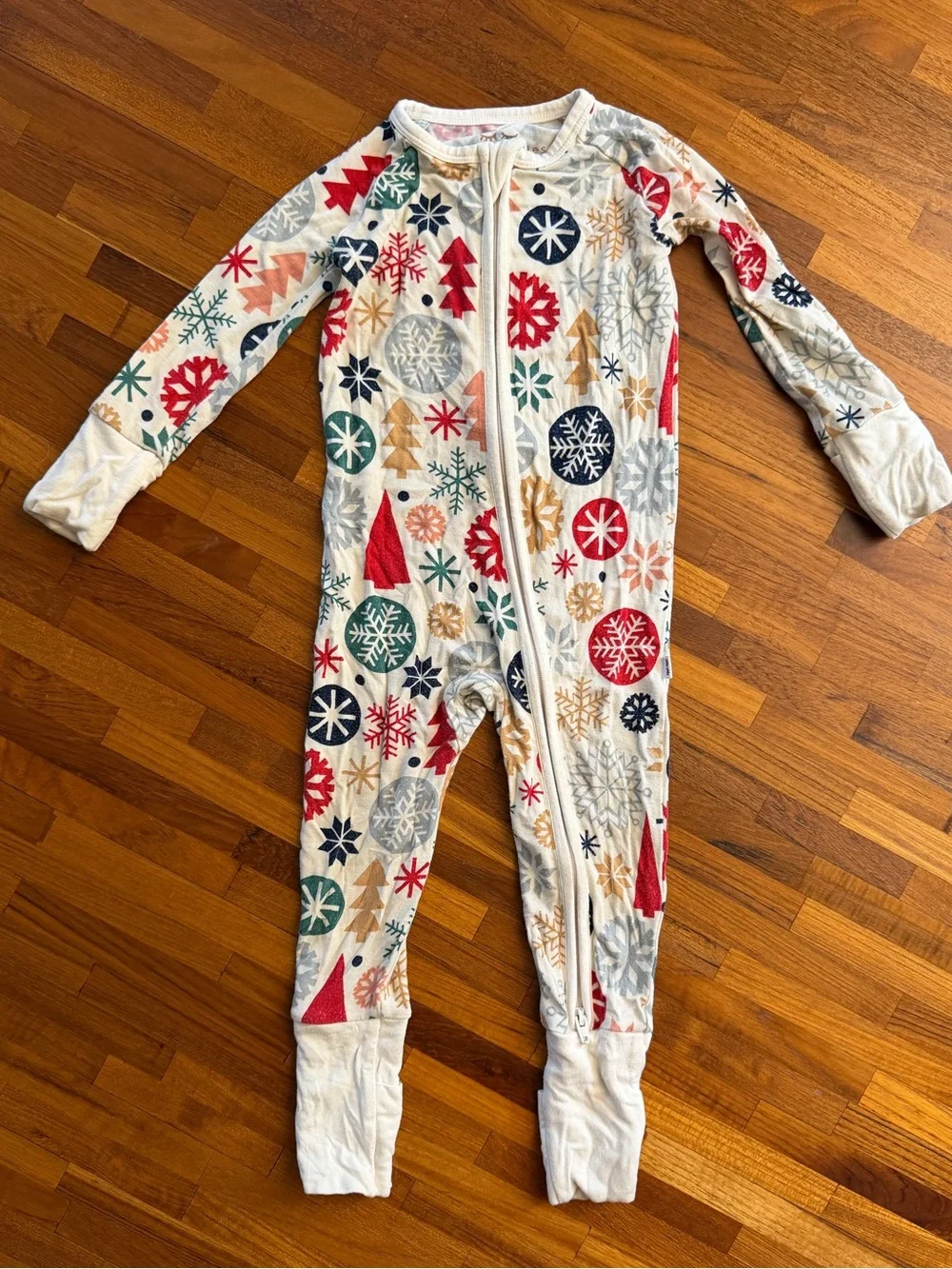 Lot of Little Sleepies 6-12 mo zippies